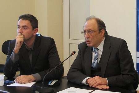 POSSIBILITIES OF CONTENT ANALYSIS (presentations by D. Sarkisyan and A. Marjanyan in a Seminar at Noravank Foundation) POSSIBILITIES OF CONTENT ANALYSIS (presentations by D. Sarkisyan and A. Marjanyan in a Seminar at Noravank Foundation)