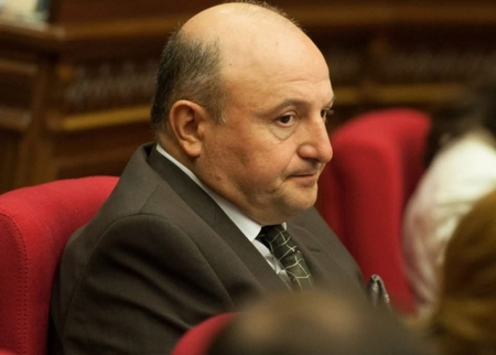 ԳՅՈՒՄՐՈՒ ՀԱՄԱՅՆՔԱՊԵՏ ՎԱՐԴԱՆ ՂՈՒԿԱՍՅԱՆԸ ԿԱԼԱՆԱՎՈՐՎԵՑ 2 ԱՄՍՈՎ